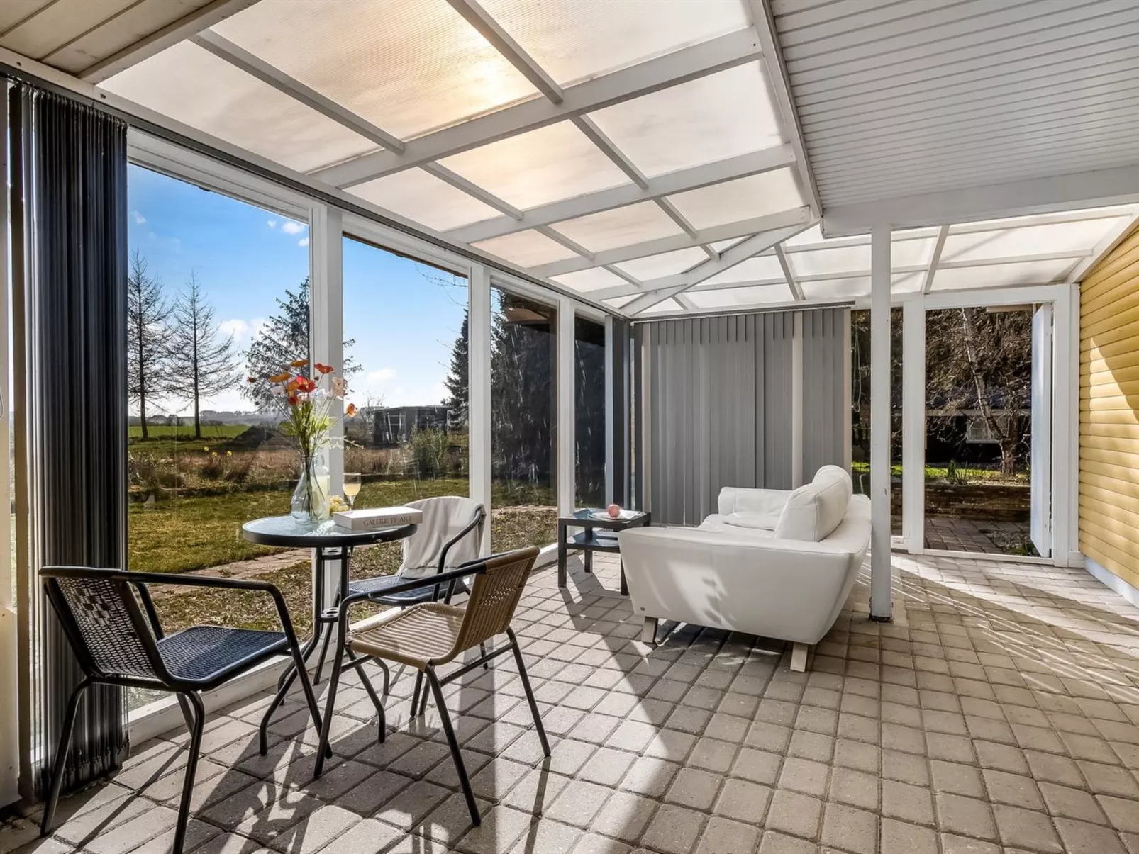 "Senija" - 6.5km from the sea-Drinnen