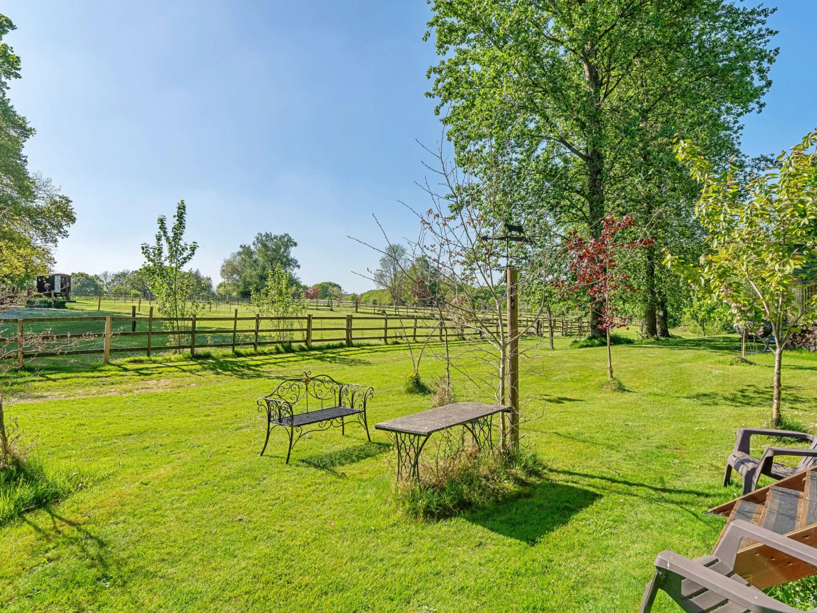 Shepherd's Hut at Hilltop Farm - Outside