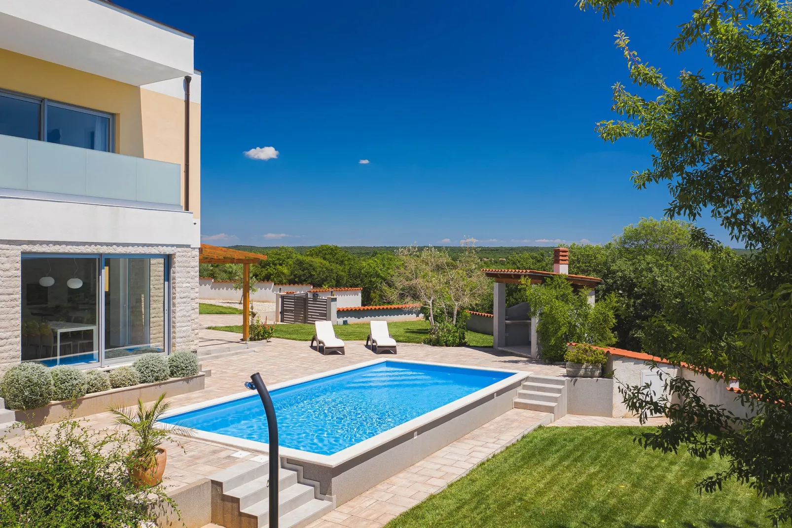 Villa White-Exterior summer