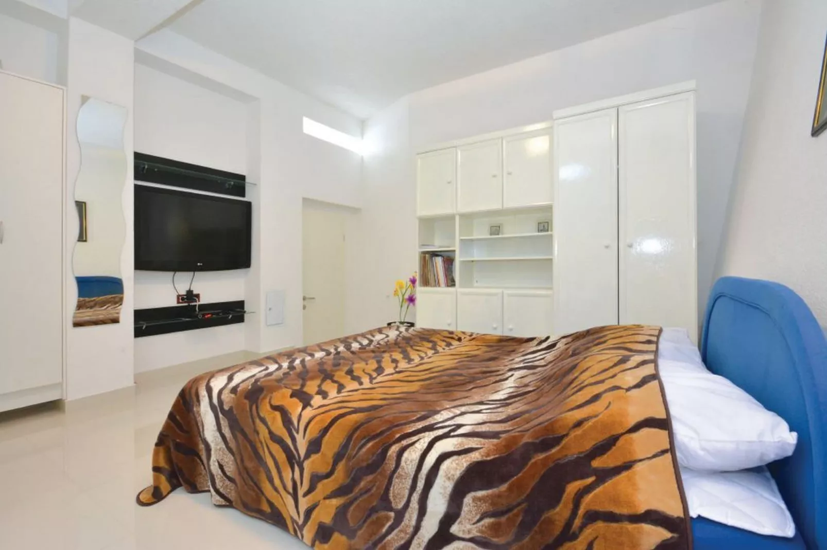 Villa Blanka - Six Bedroom Villa with Swimming Pool and Sea View-Schlafzimmer