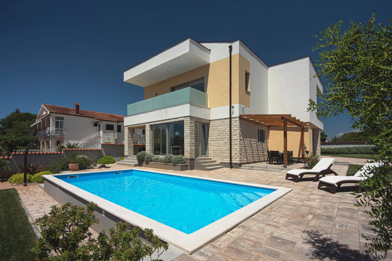 Villa White-Pool