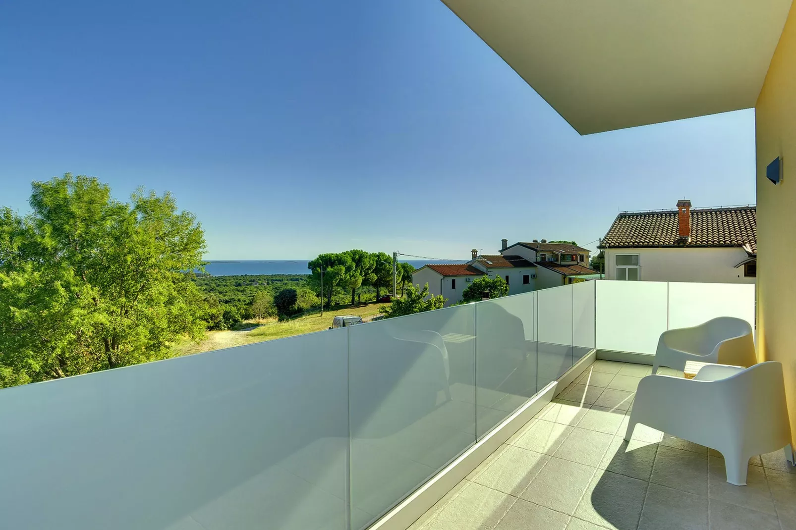 Villa White-Terrace balcony
