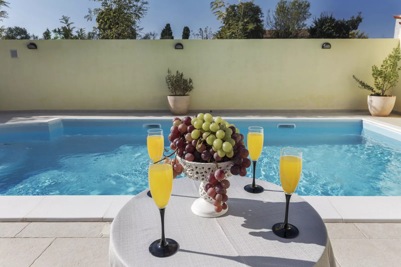 Villa Monique-Schwimmbad