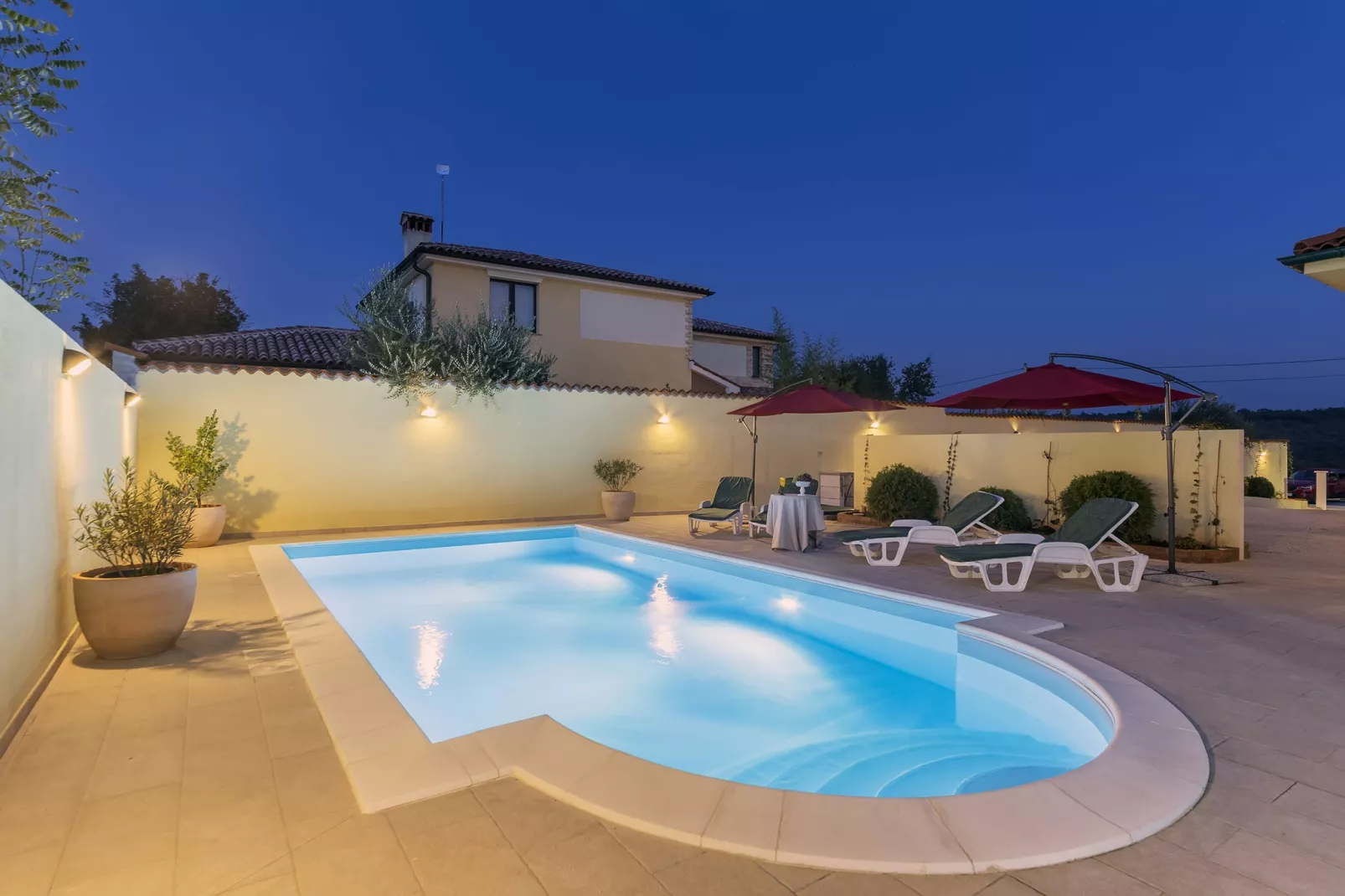 Villa Monique-Schwimmbad