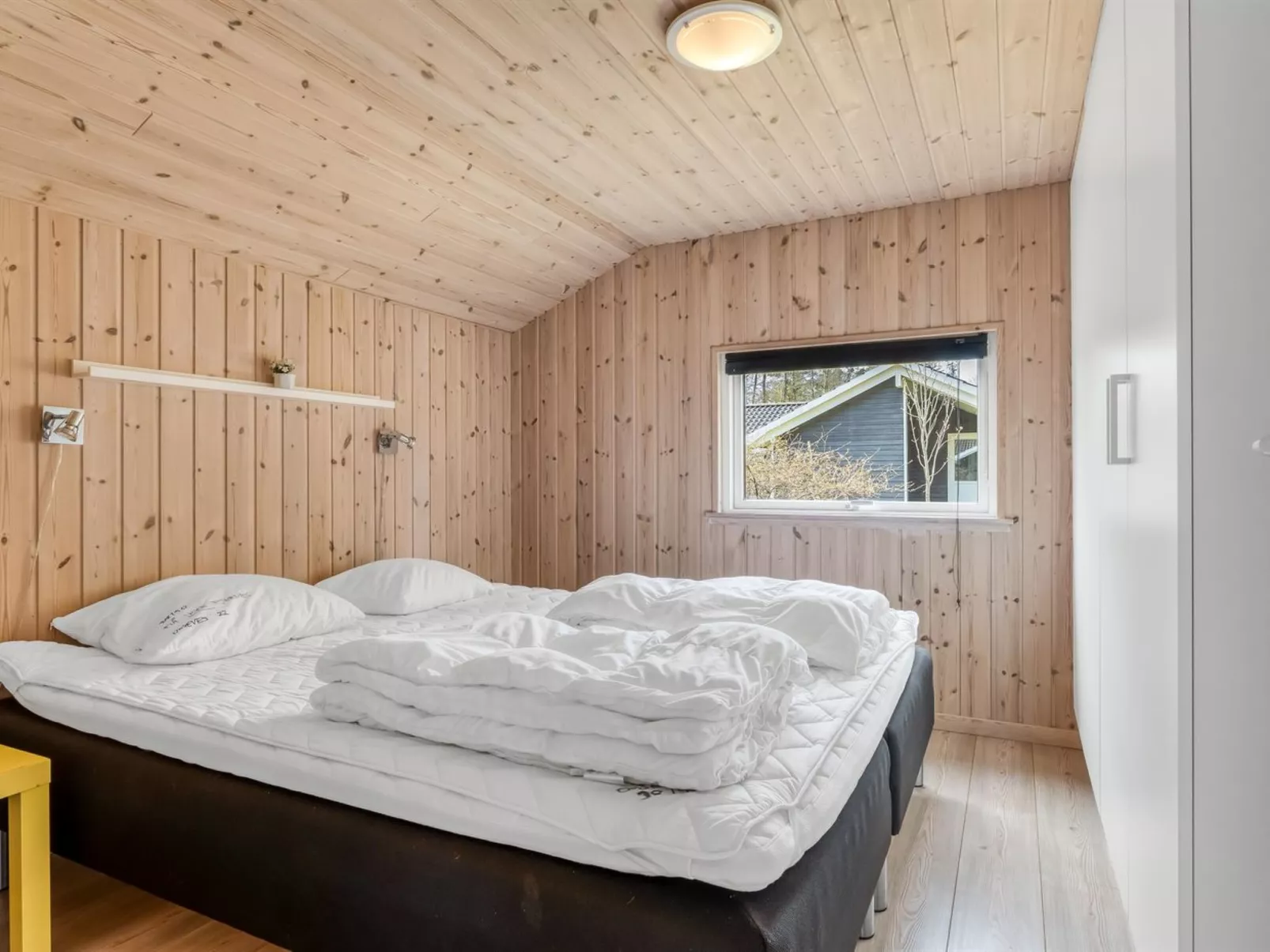 "Botwith" - 2.8km from the sea - Drinnen