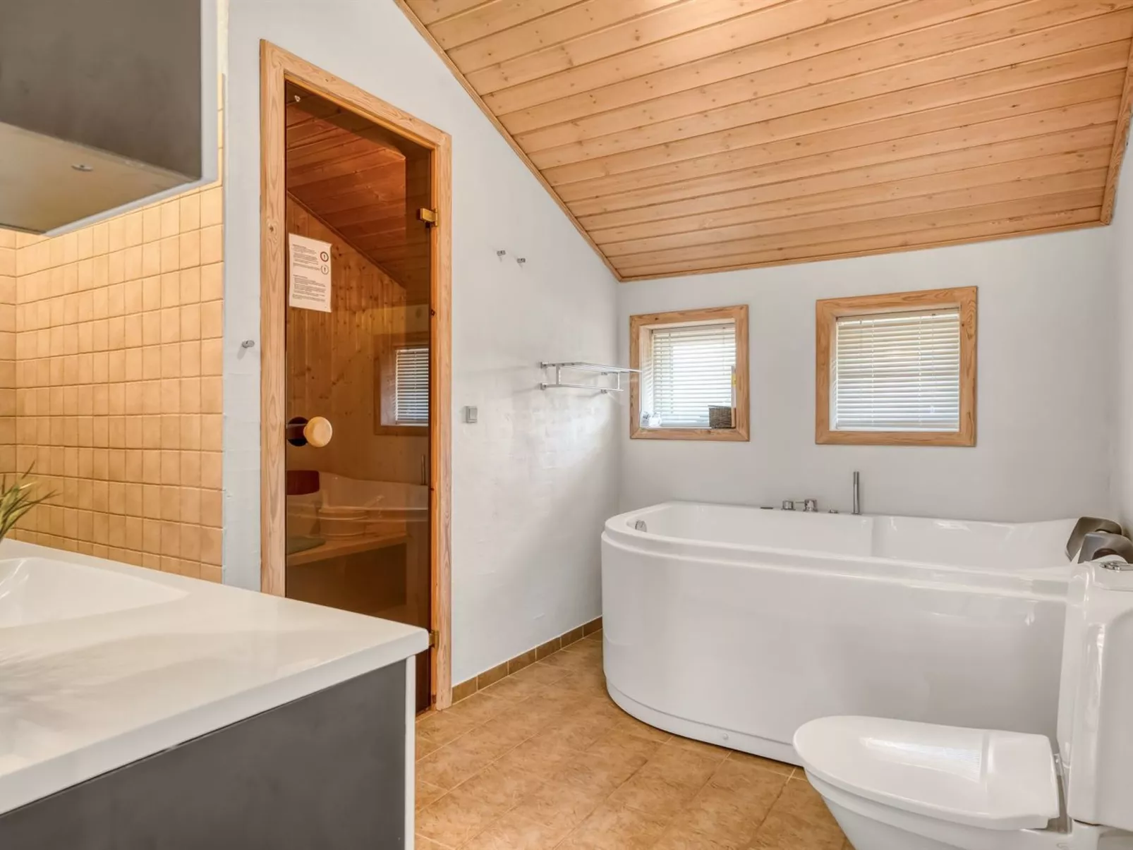 "Alisa" - 1.9km from the sea - Inside