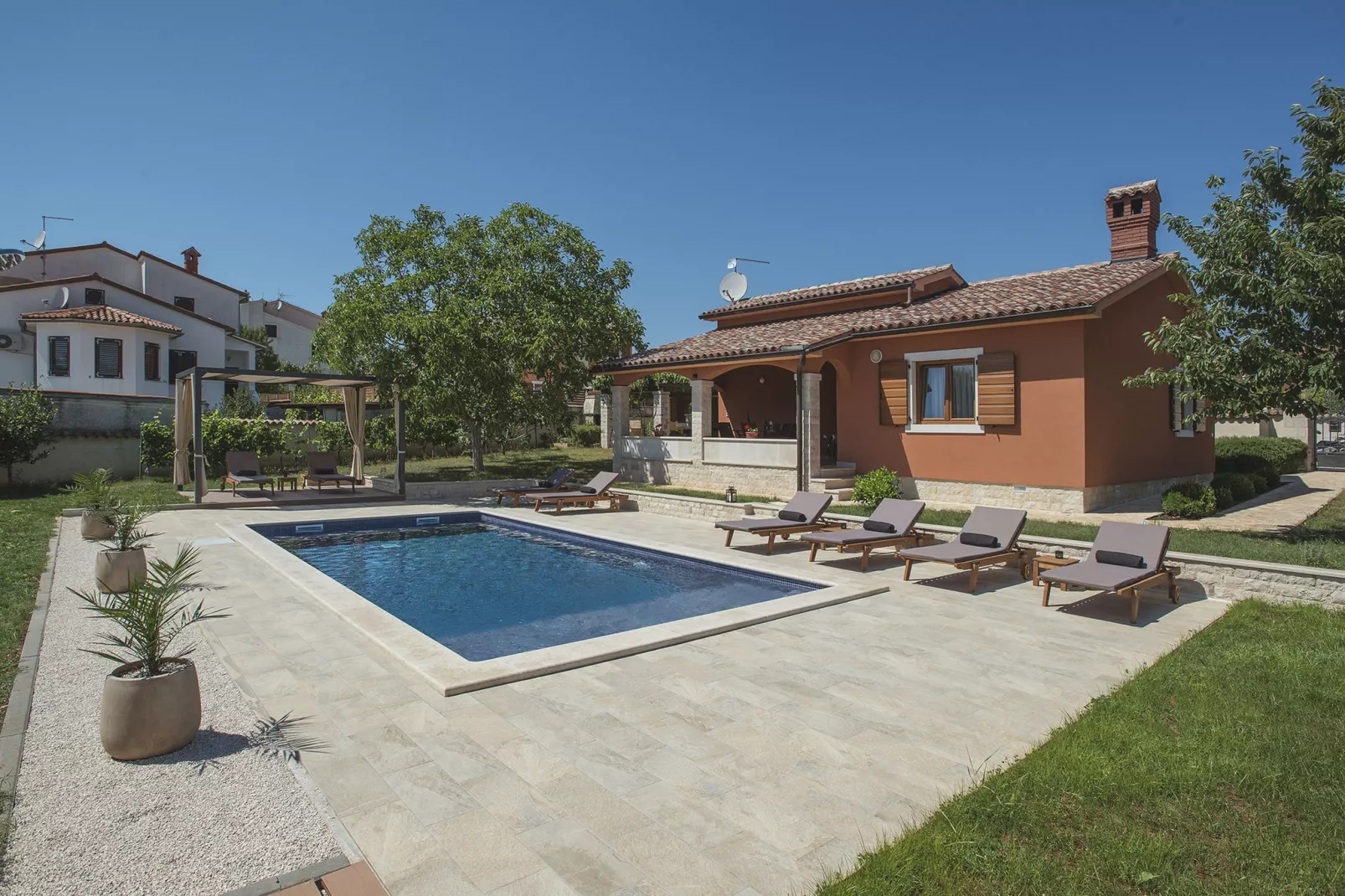 Villa Maria Betiga-Exterior summer