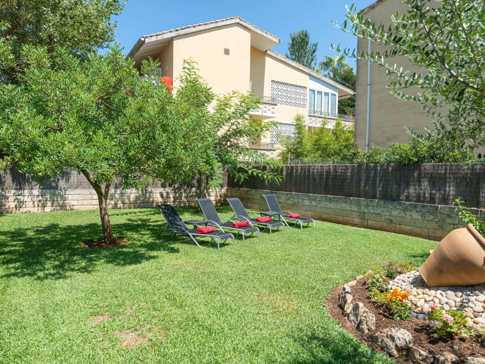 Stilvolle Villa mit Terrasse und Nähe zum Strand - Image-tags.info