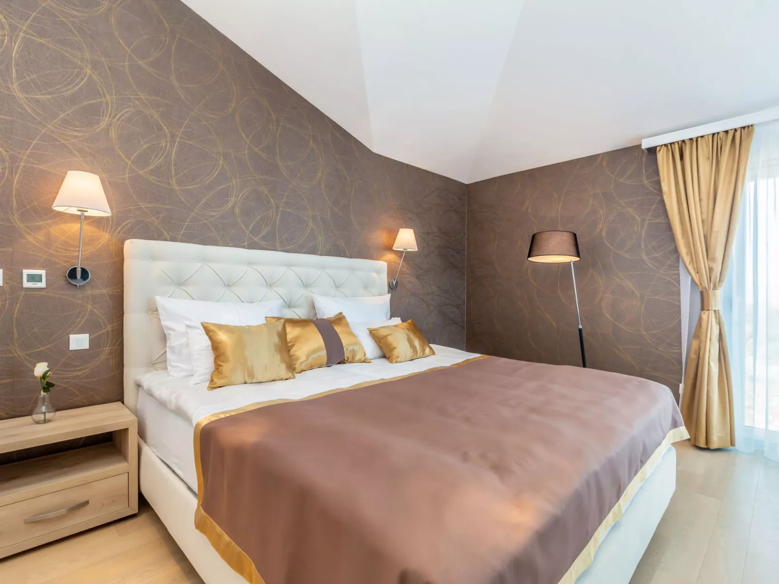 Schöne Villa in einer ruhigen Umgebung mit Pool - Image-tags.info