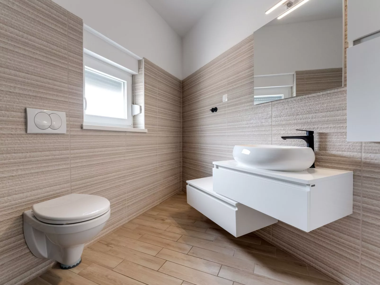 Schöne neue Villa mit Pool in Strandnähe - Image-tags.info