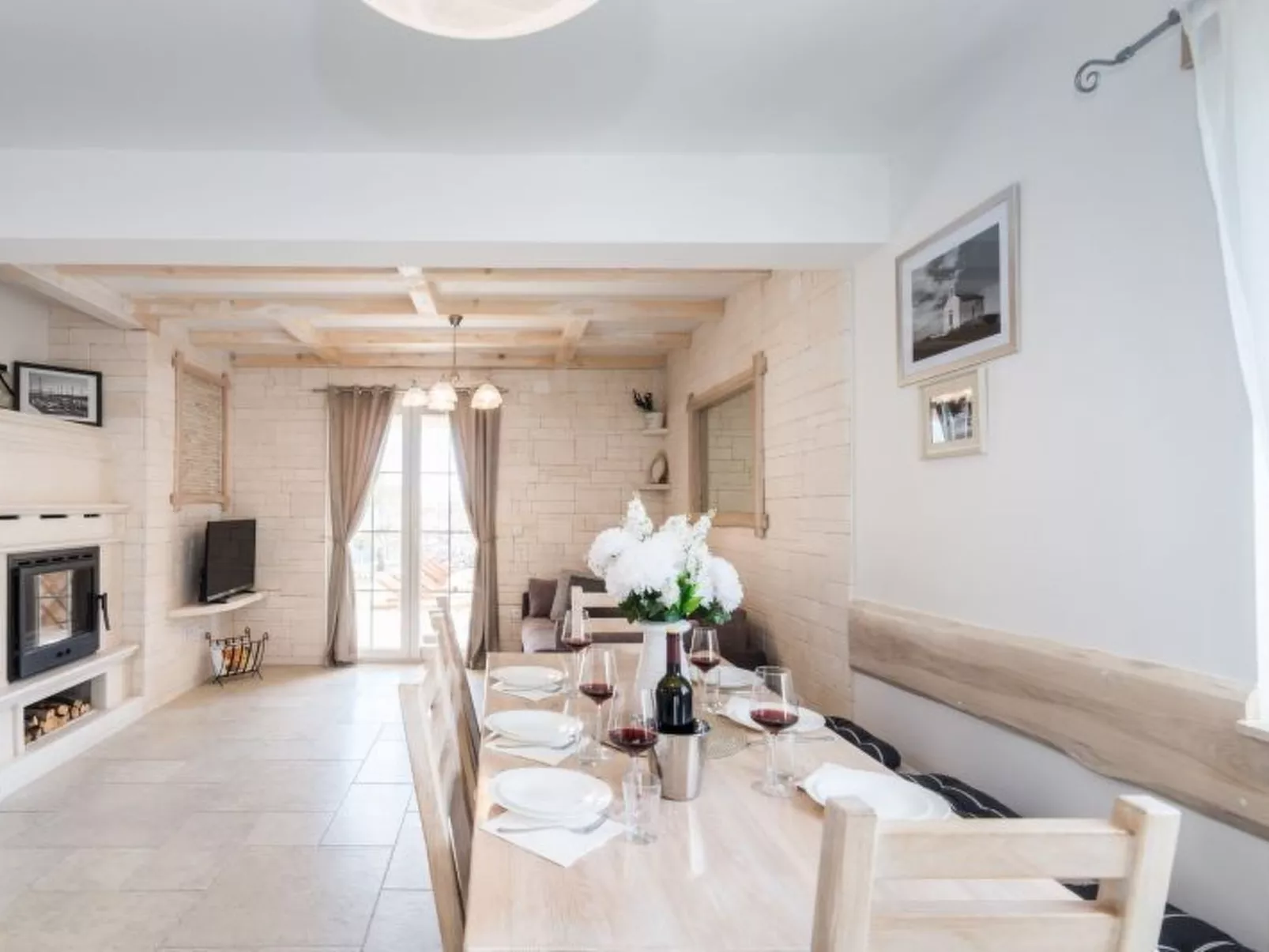 Villa mit beheiztem Pool, schöne Aussicht, Strandnähe - Image-tags.info