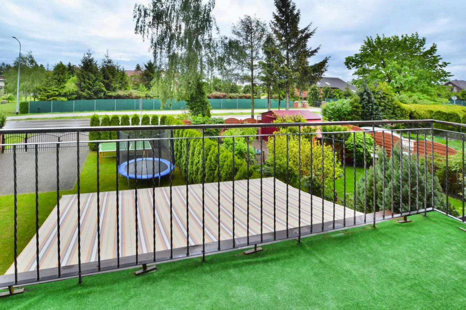 Dom wakacyjny w Kołobrzegu - View in summer