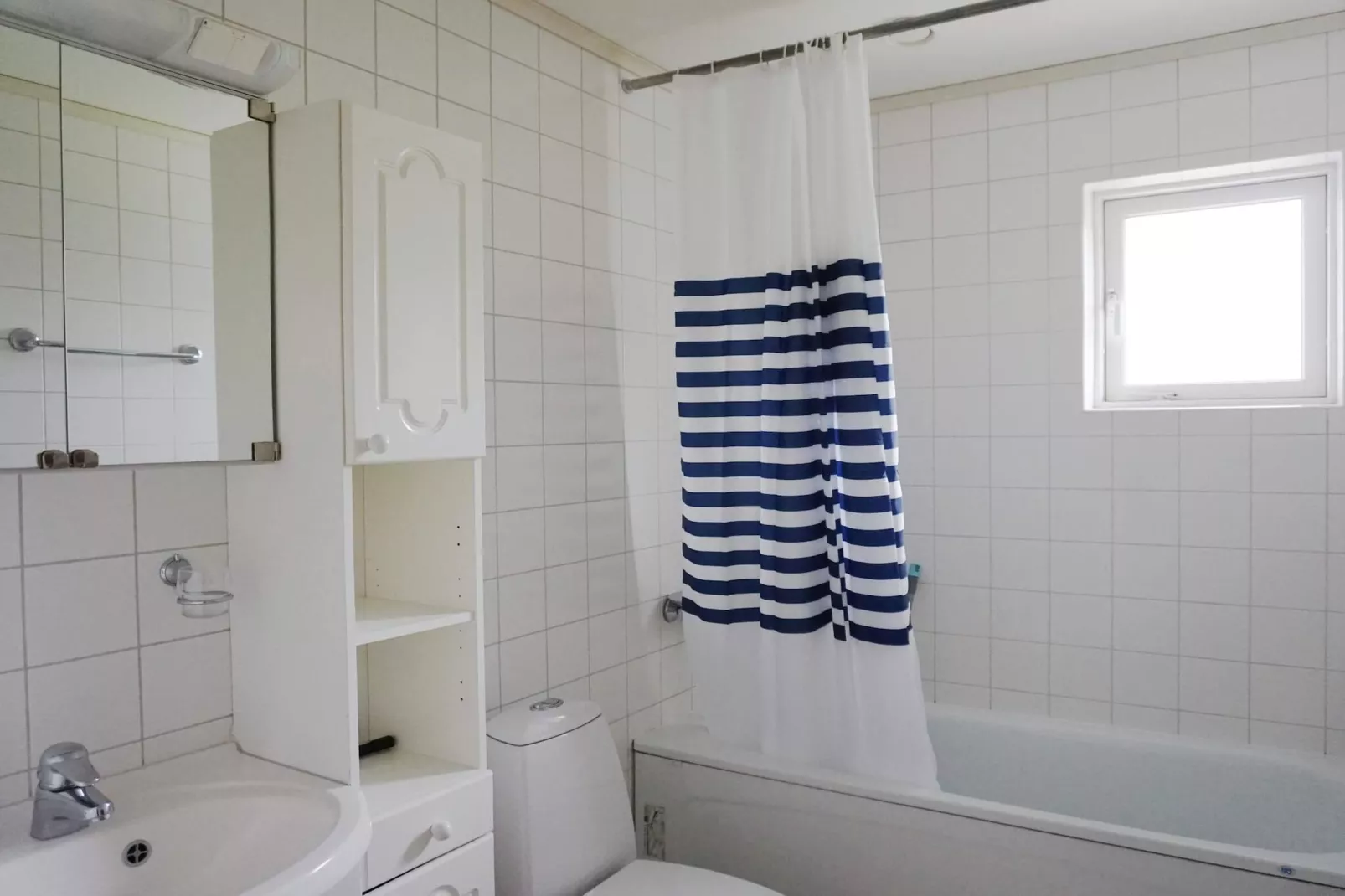 8 Personen Ferienhaus in ADELSÖ-Innenbereich