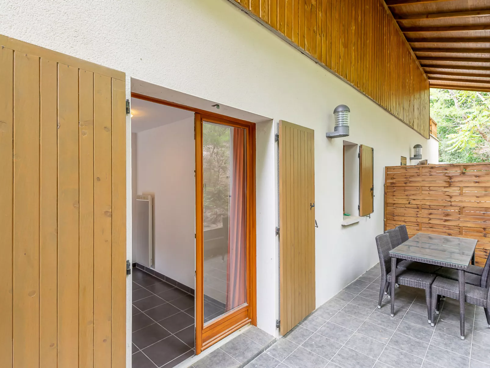 Les Rives du Lac-Outside