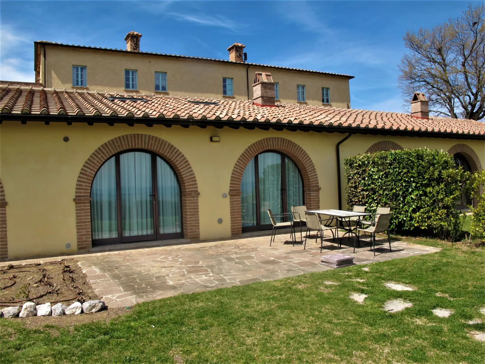 Villa Aquila - Draußen