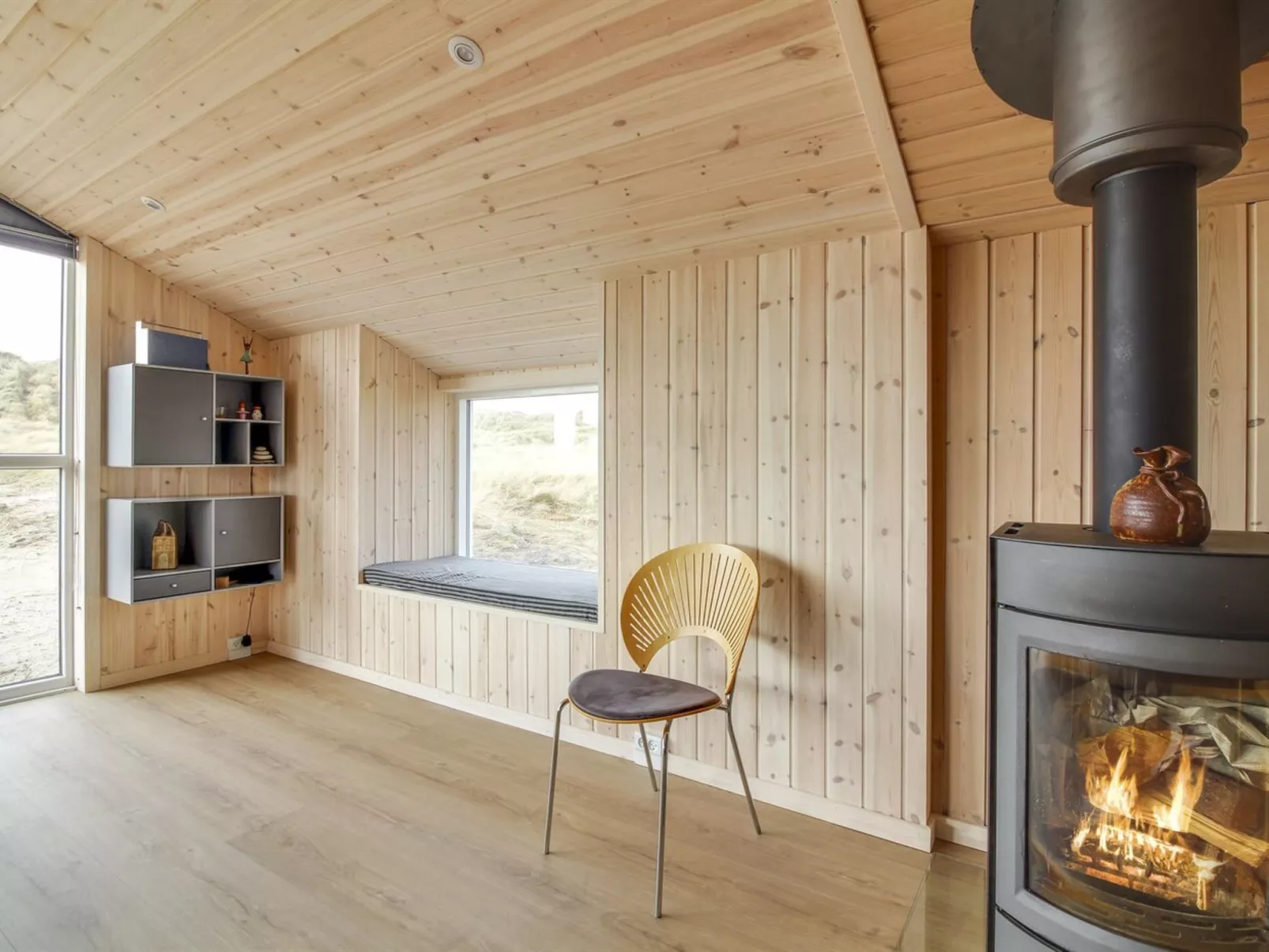 "Emelia" - 50m from the sea-Drinnen