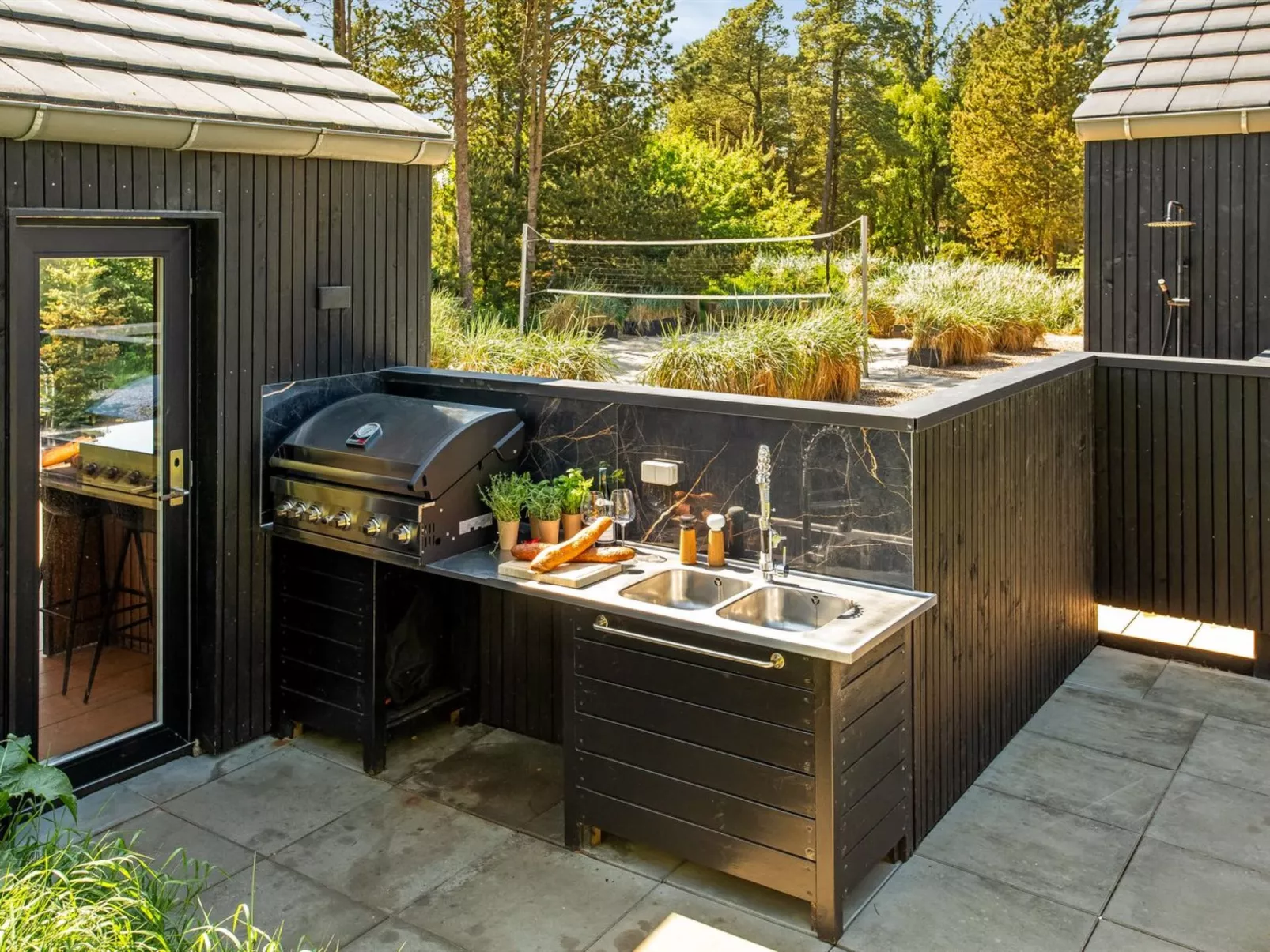 "Menja" - 1.4km from the sea-Outside