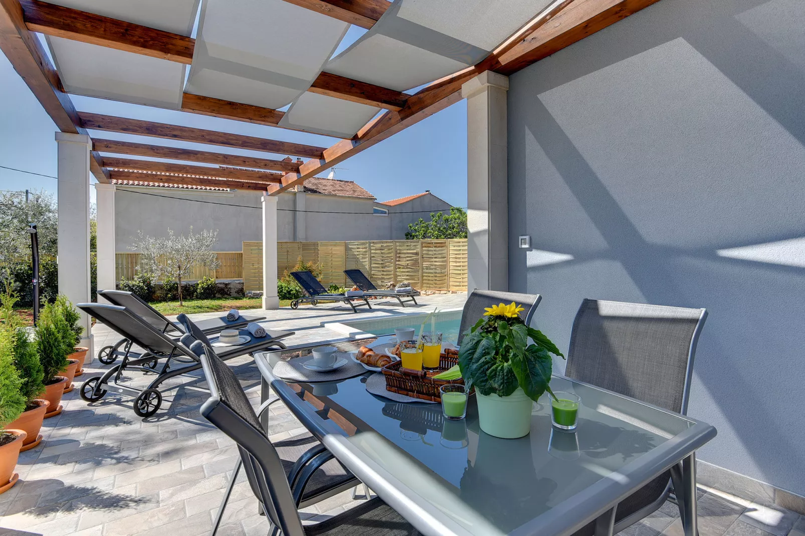 Villa Sunny Home-Terrassenbalkon