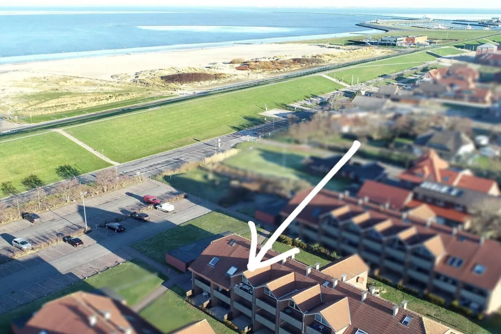 292612-Exterior in summer