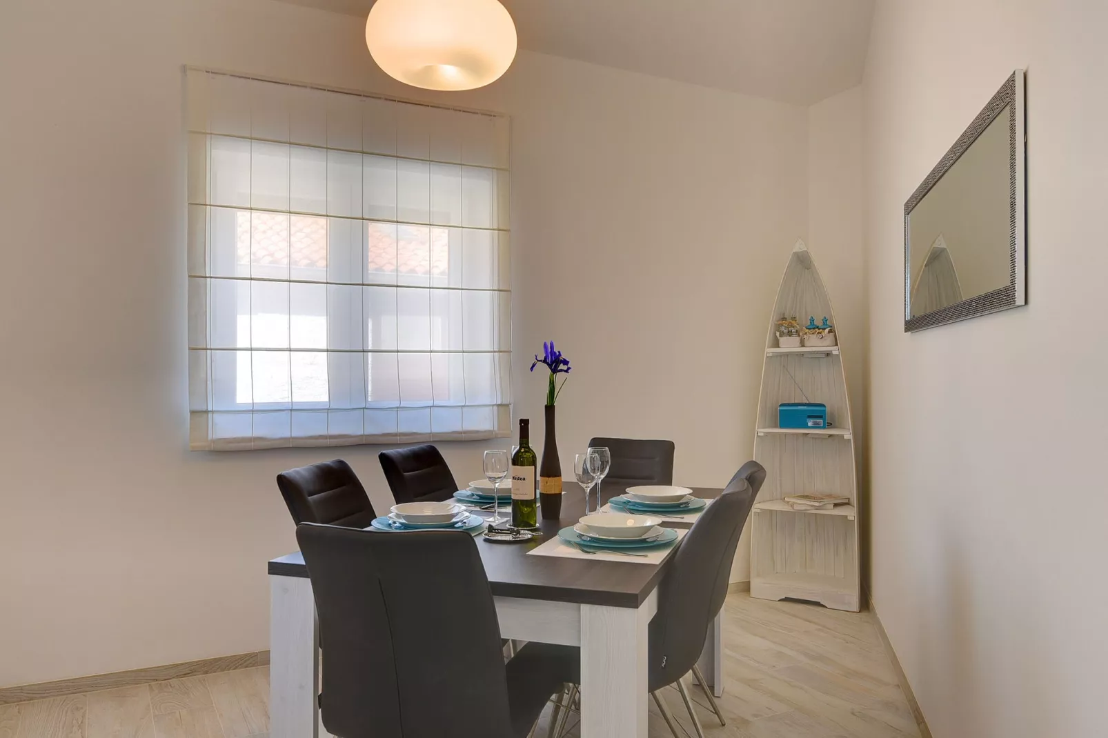 Villa Sunny Home-Wohnzimmer