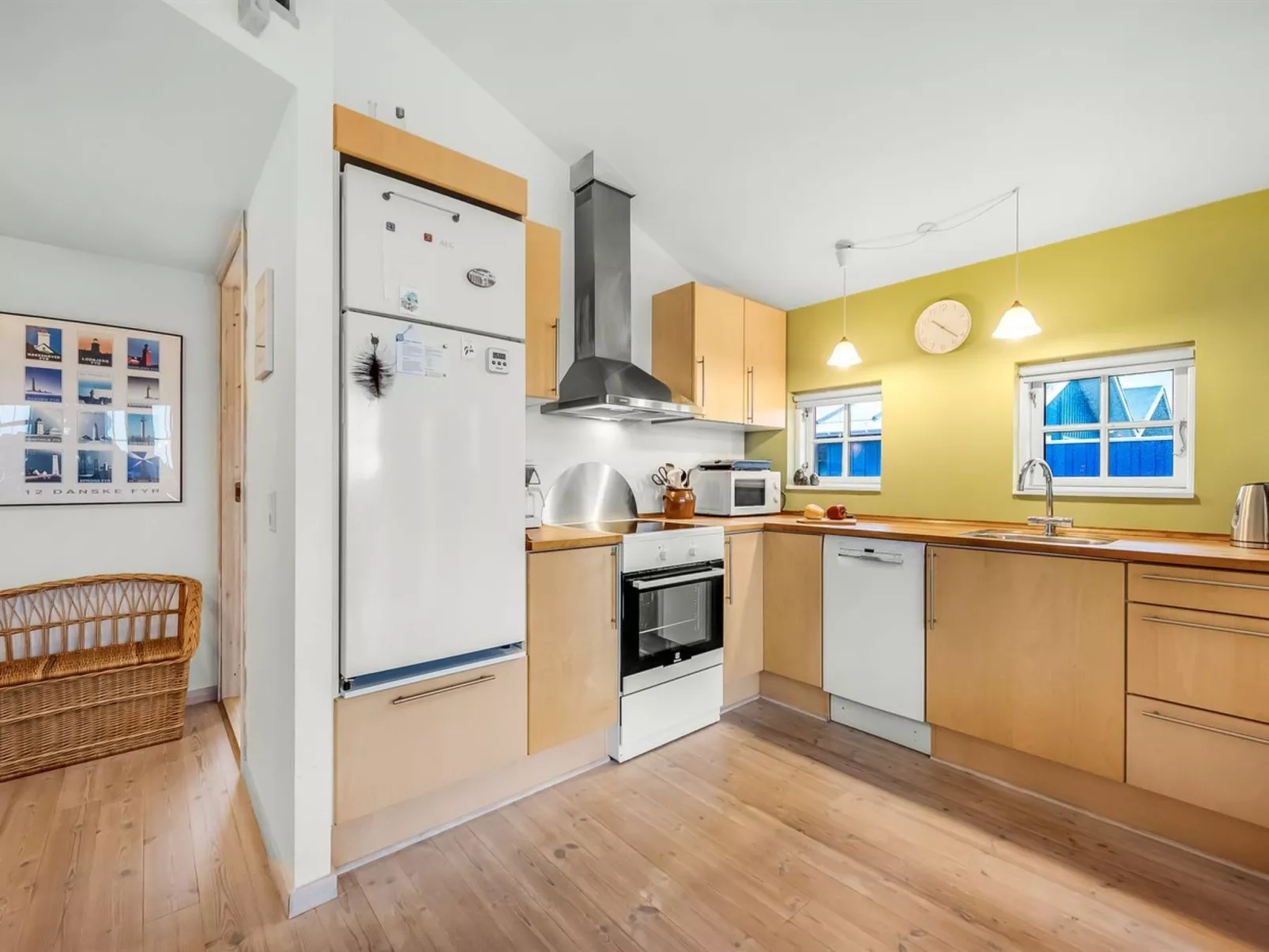 "Binta" - 300m to the fjord - Dedans