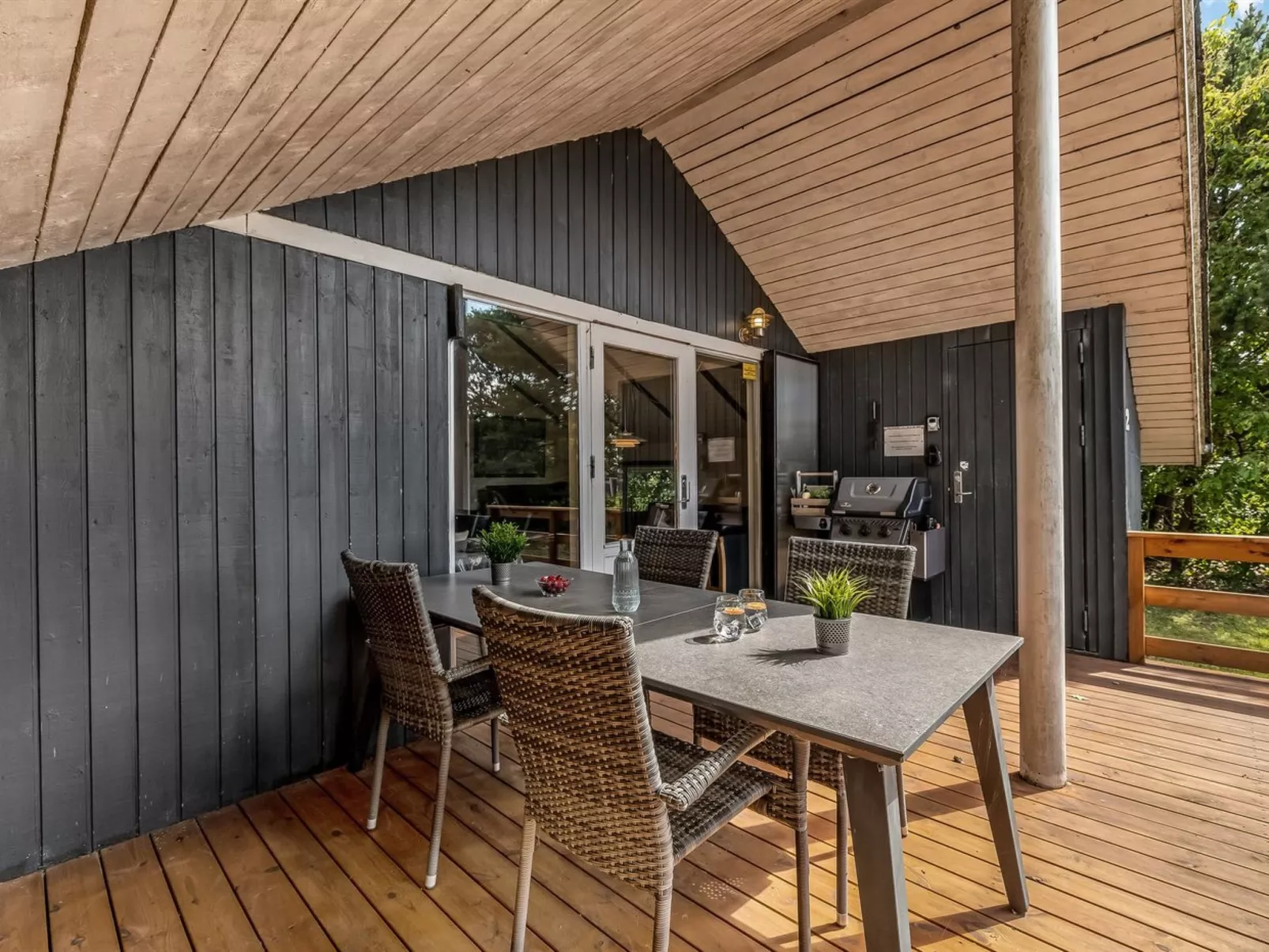 "Yarla" - 500m to the fjord-Draußen