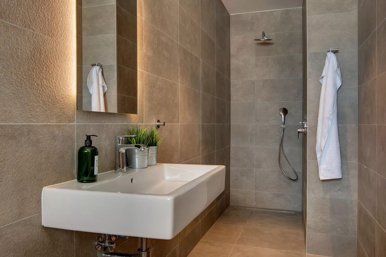 Villa Old Olive VIII-Bathroom