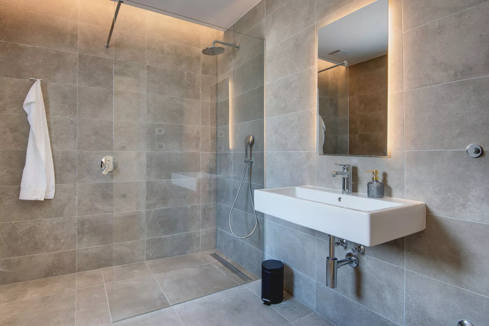 Villa Old Olive VIII-Bathroom