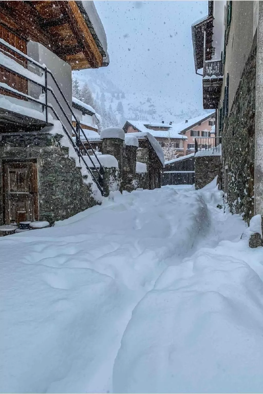 Mit Panoramablick in die Bergwelt - Image-tags.info