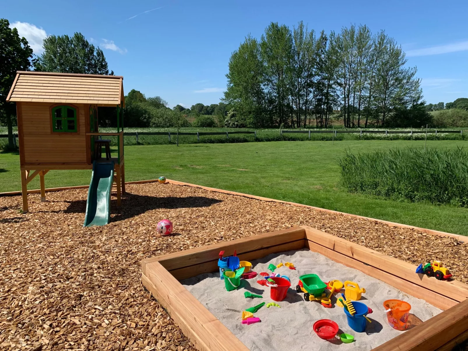 Moderne 2-Zimmer Ferienwohnung - Image-tags.info