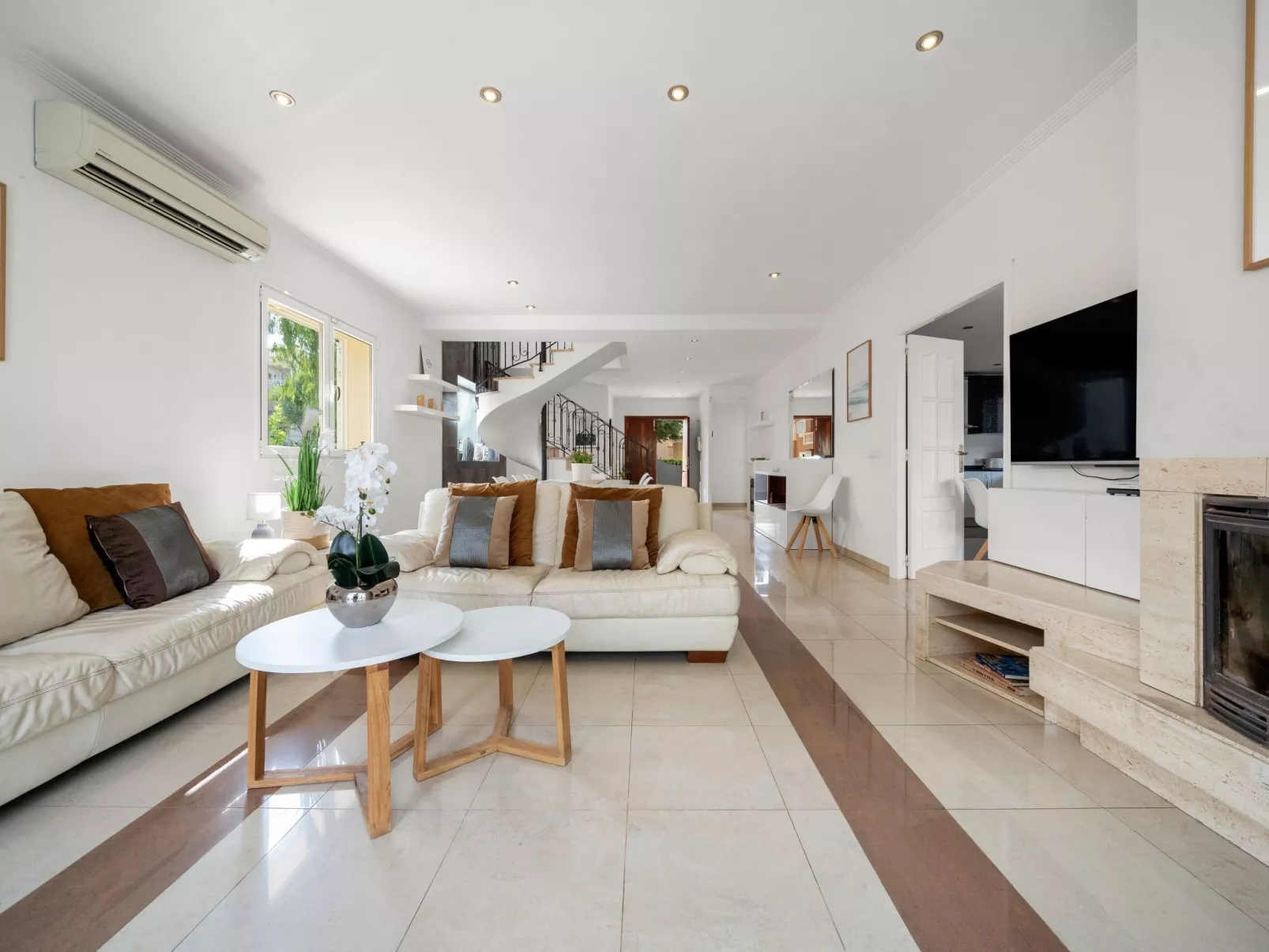 Villa SOL FELOSTAL, 130m zum Strand, nahe Airport und Palma Zentrum - Image-tags.info