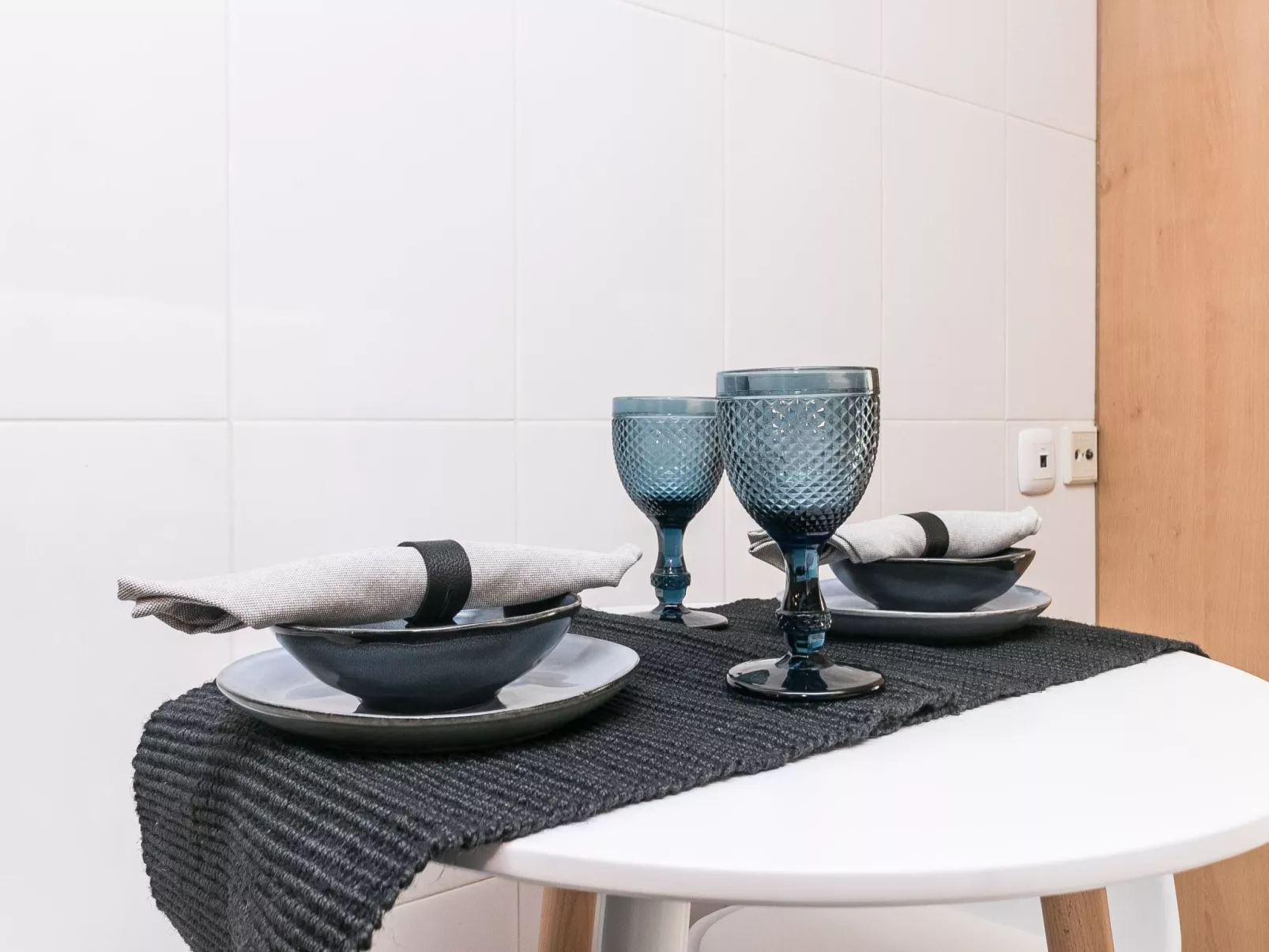 The Metropolitan- Premium-Wohnung mit Balkon, Parkplatz - Image-tags.info