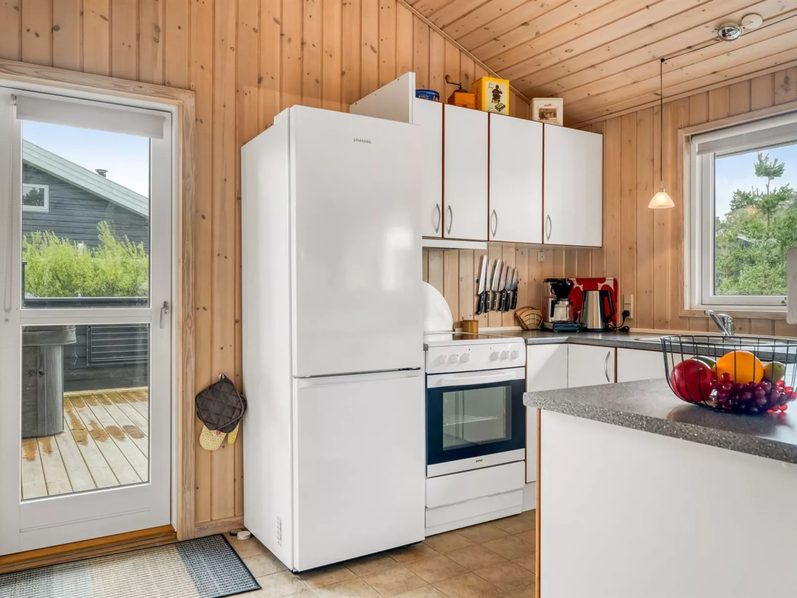 "Alisa" - 1.9km from the sea - Inside