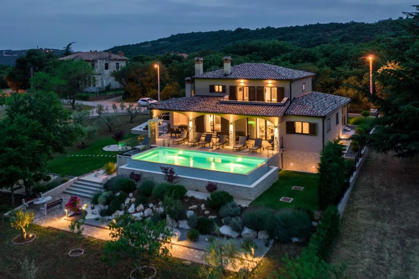 Villa Terra-Exterior summer
