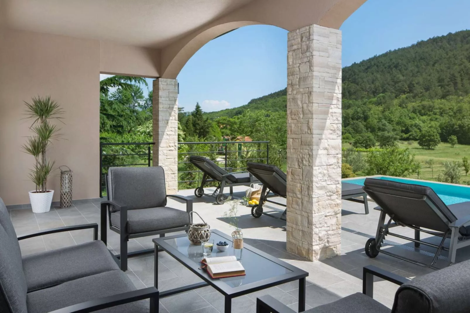 Villa Terra-Terrace balcony