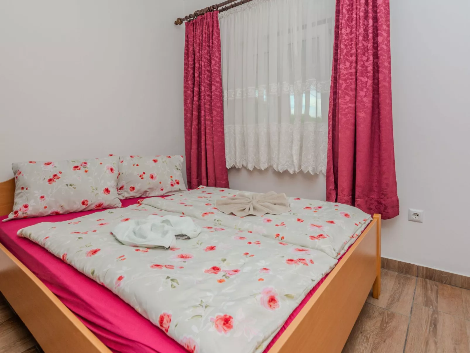 Holiday home Lucic - Image-tags.info