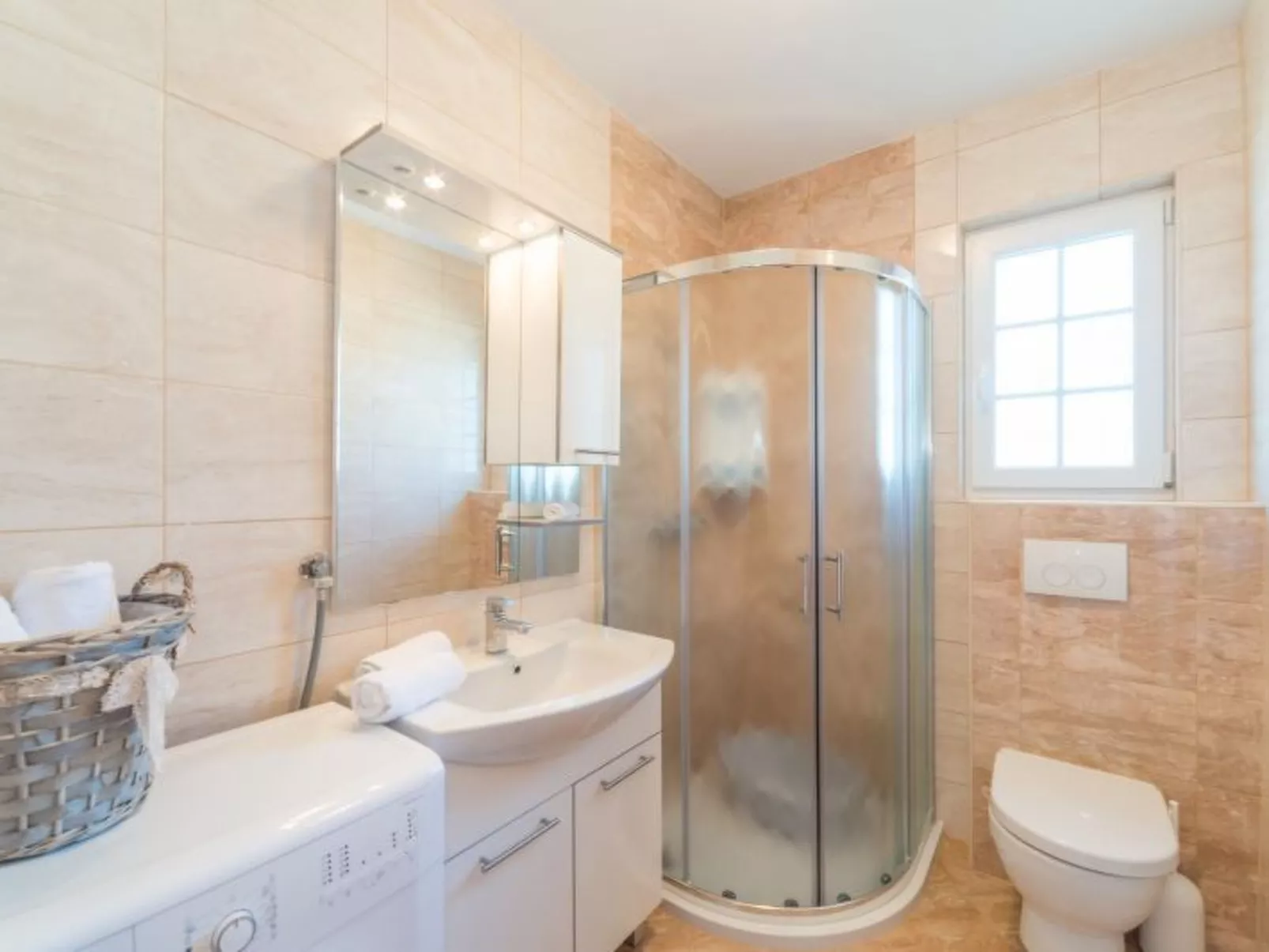 Steinvilla mit Pool, Meerblick, Nähe Sandstrand - Image-tags.info