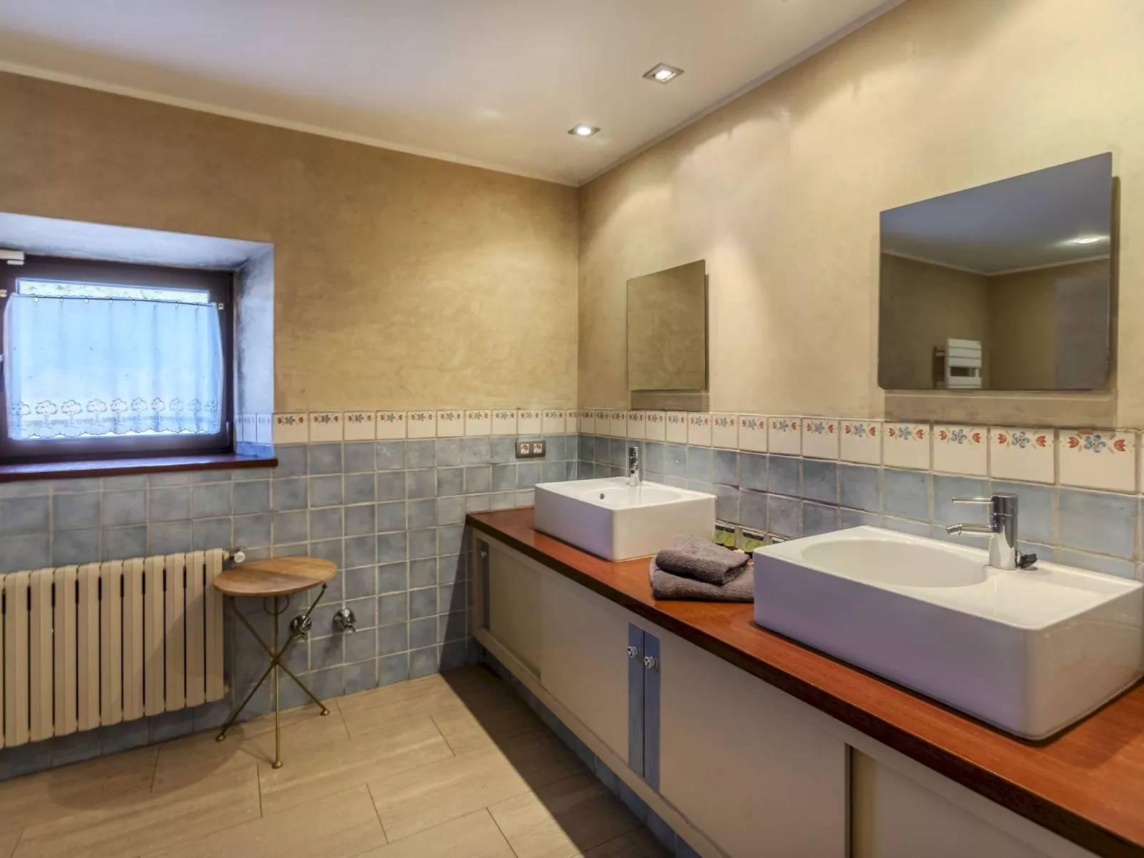 Mas Oliveres - Inside