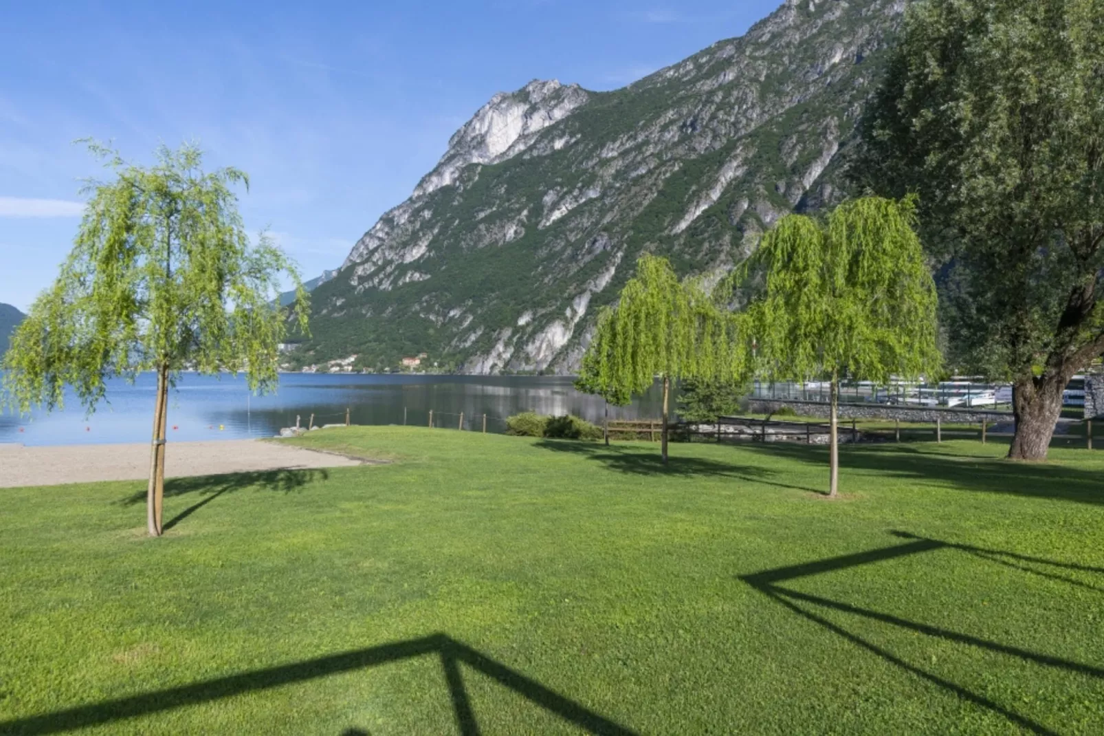 RESIDENCE PORTO LETIZIA - VILLAS-BILOCALE 4 PAX VISTA LAGO PLUS 8215 - V1LP4 - Areas within 1km in summer