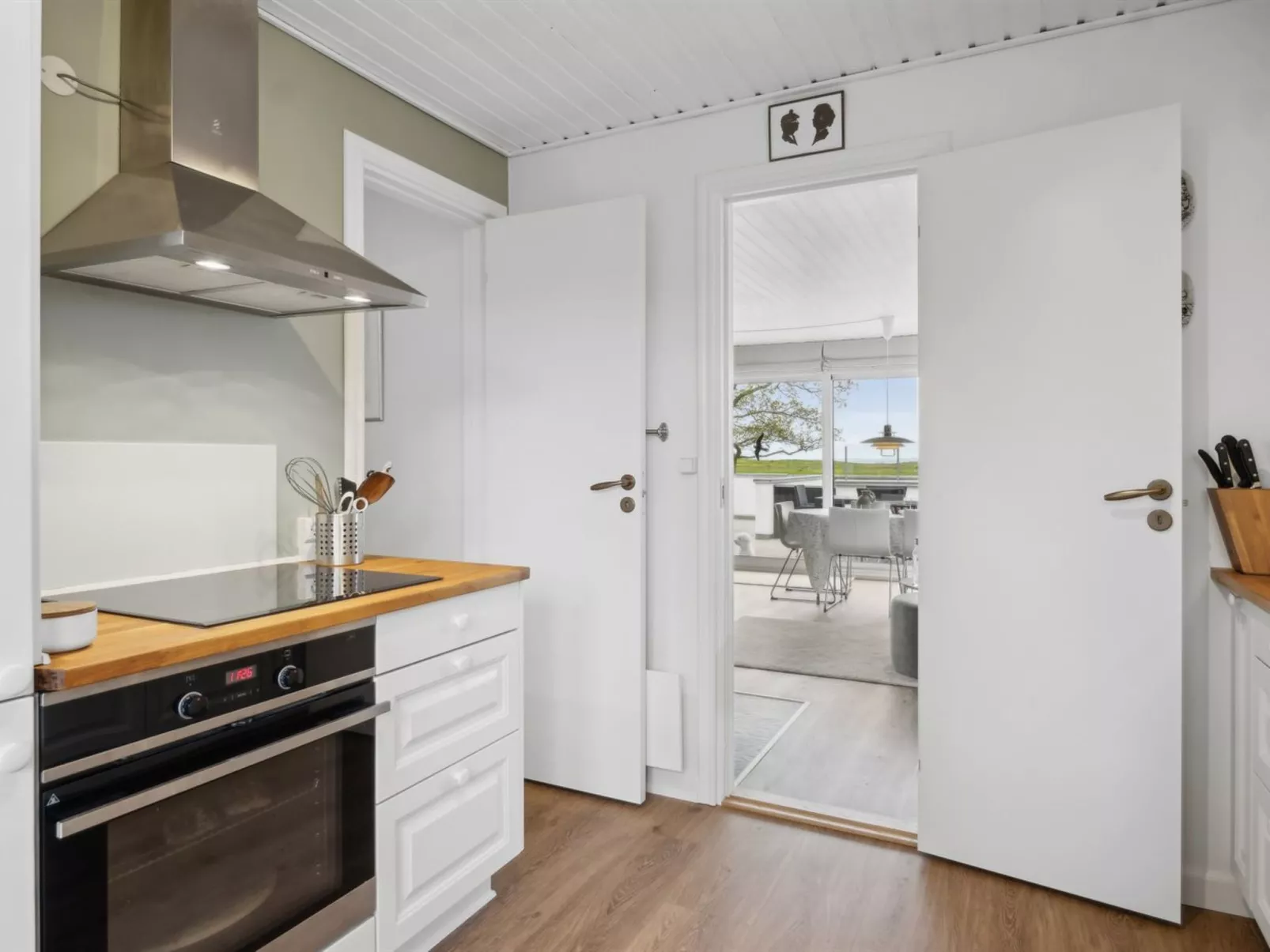 "Mayla" - 50m from the sea-Drinnen