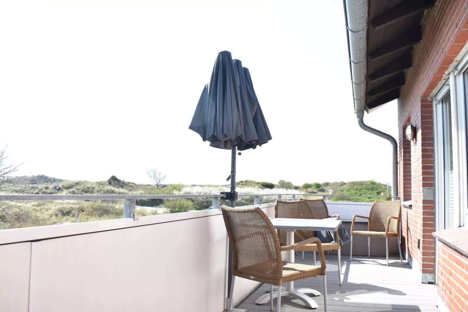 287713-Terrace balcony