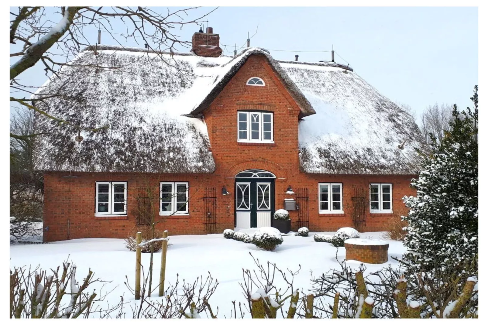 311436-Exterior in winter