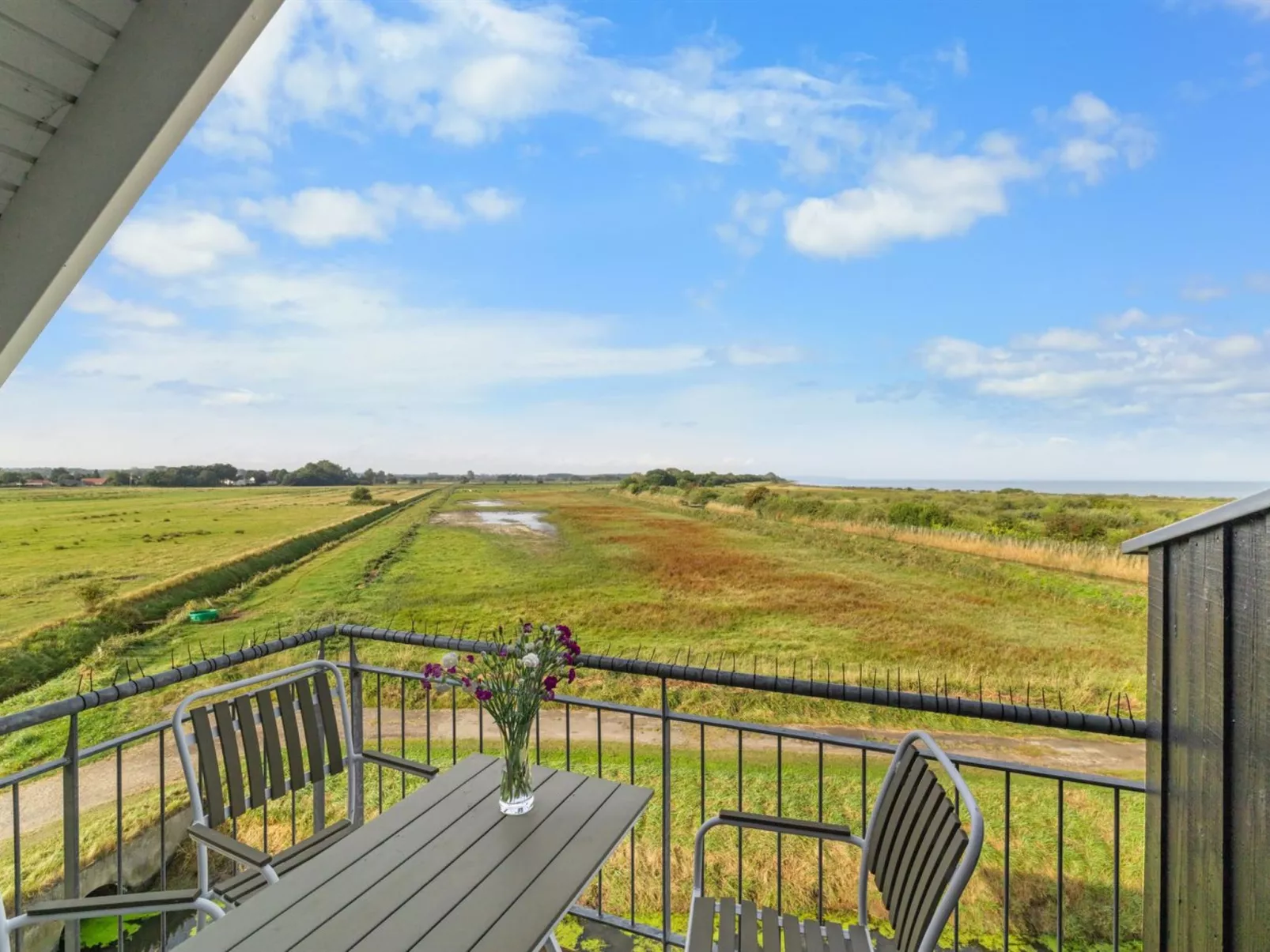 "Alitta" - 240m from the sea-Outside