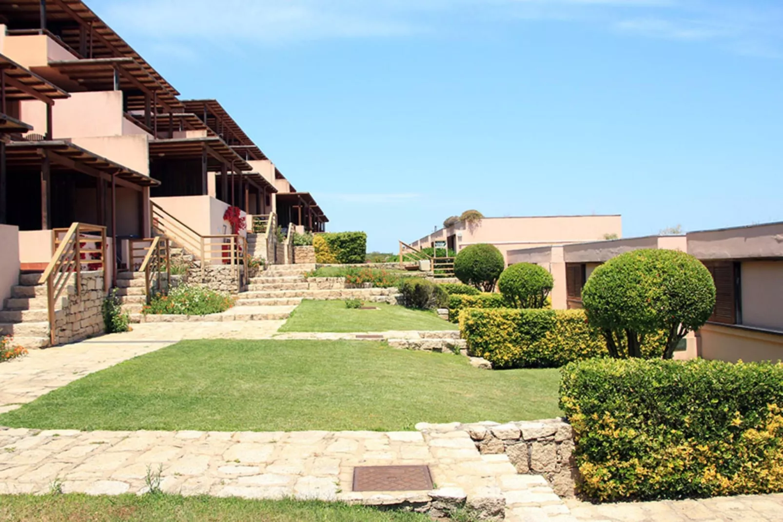 Porto Laconia Residence Appartamento D-Areas within 1km in summer