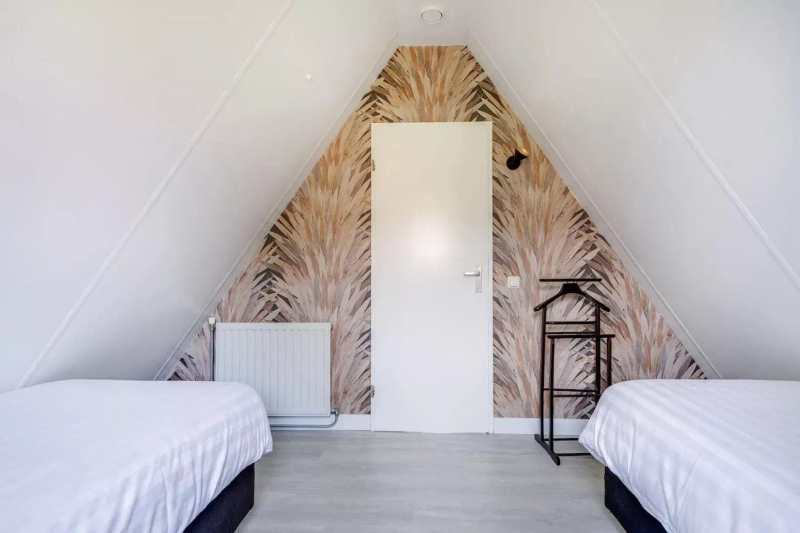 107 | Buizerd | Fijne bungalow met ruime tuin-Bedroom