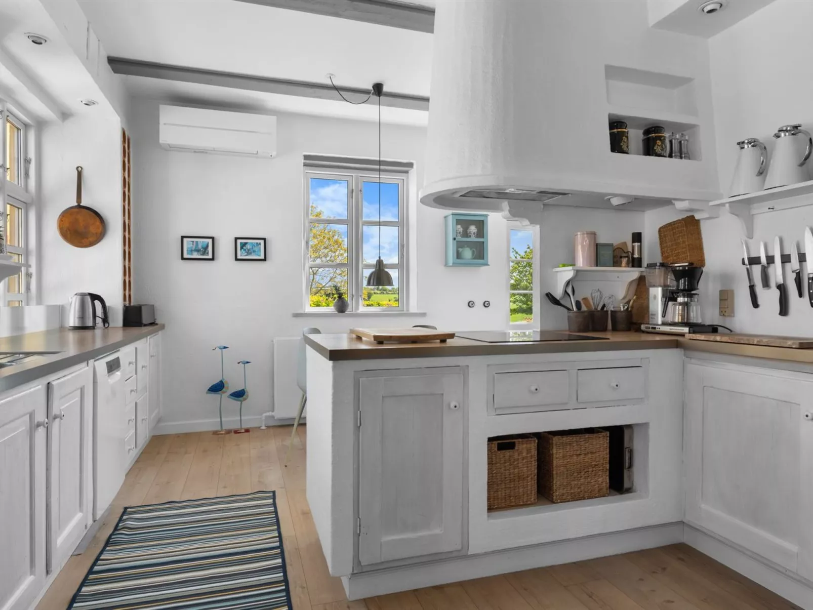 "Goti" - 850m from the sea-Inside