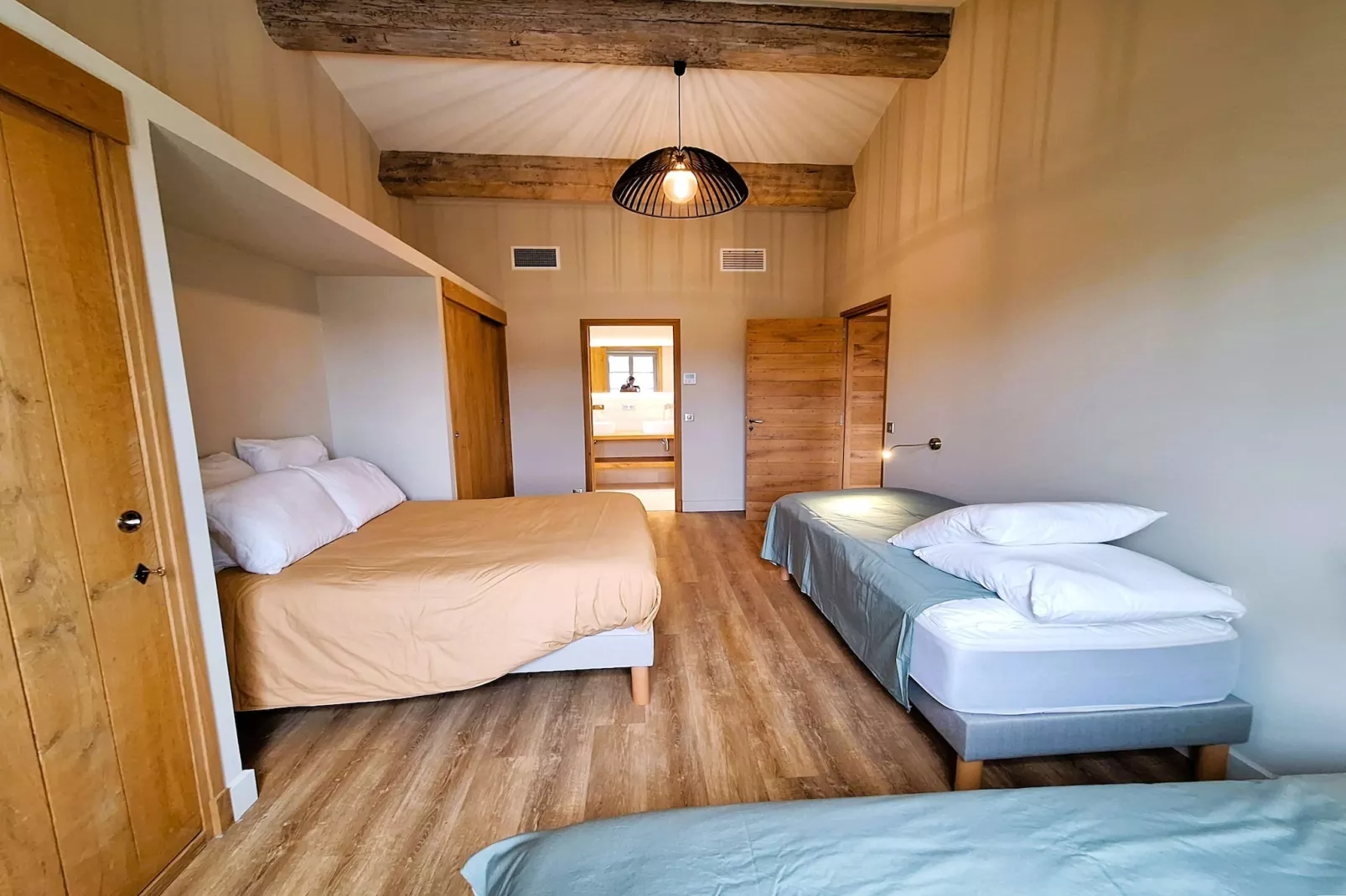 Le Mas Sorella – Votre Évasion Provençale au Cœur des Alpilles-Schlafzimmer