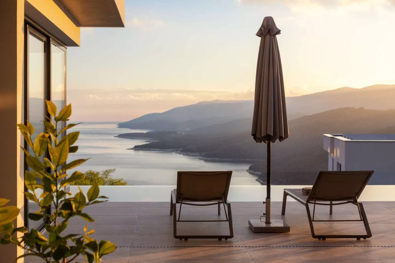 Villa Saturea-View summer