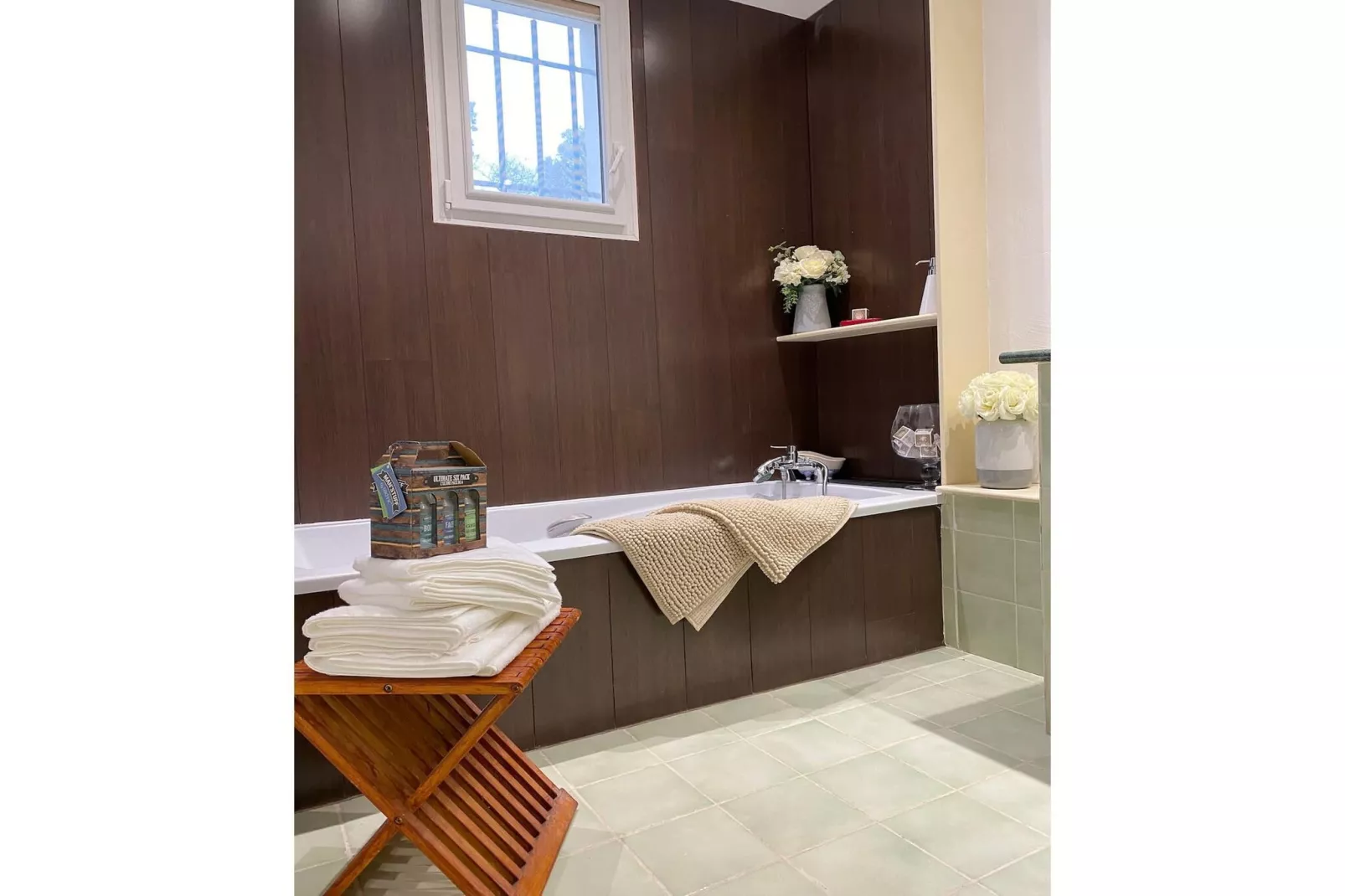 Villa provencale à Murs coeur du Luberon-Bathroom