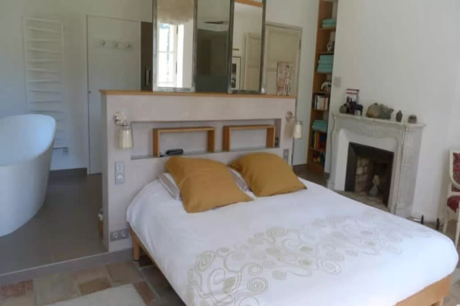 Villa provencale pour les amoureux de la nature en Lubéron-Bedroom